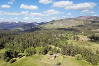 Secluded Bitterroot Valley Cabin