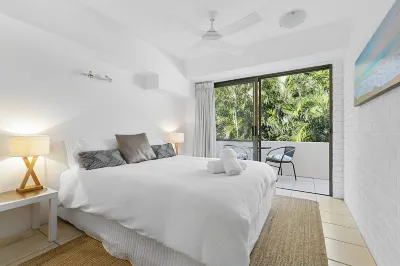 Beach Chic, Stroll to Noosa Main Beach and Hastings St. Child and pet friendly.