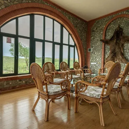 Chabiant Winery Hotel