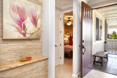 Luxury Zen Polynesian Penthouse & Gold Member Golf Privileges Option