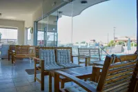 Ivory Serenity Hotel - 주차장