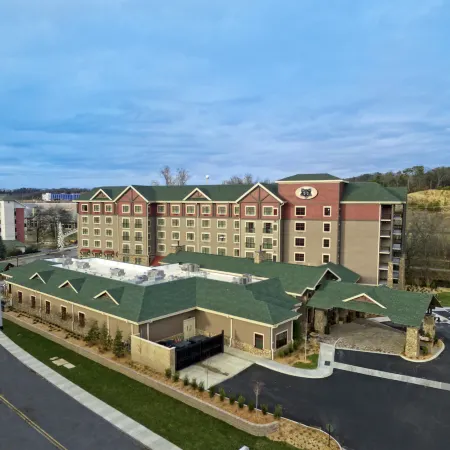 Black Fox Lodge Pigeon Forge, Tapestry Collection by Hilton