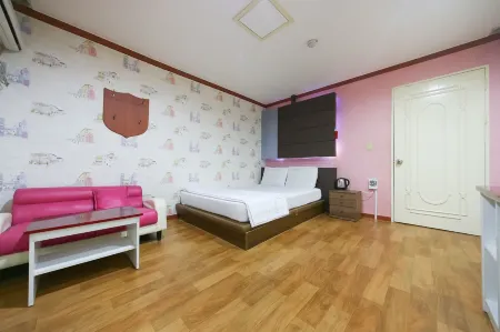 Youngcheon Dream Отели рядом с достопримечательностью «Solonggo Glamping»