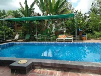 Quoc Phuong Riverside Homestay Hotels in Châu Thành District