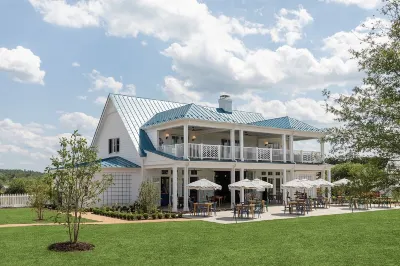 Wine Country!  Unique  2-bedroom horse farm, close by 5 star dining, 5 wineries