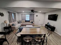 Beautifully remodeled house that sleeps 10 by Lake Erie Fun. Hotels in Margaretta Township