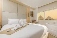 Tiye Pyramids Hotel