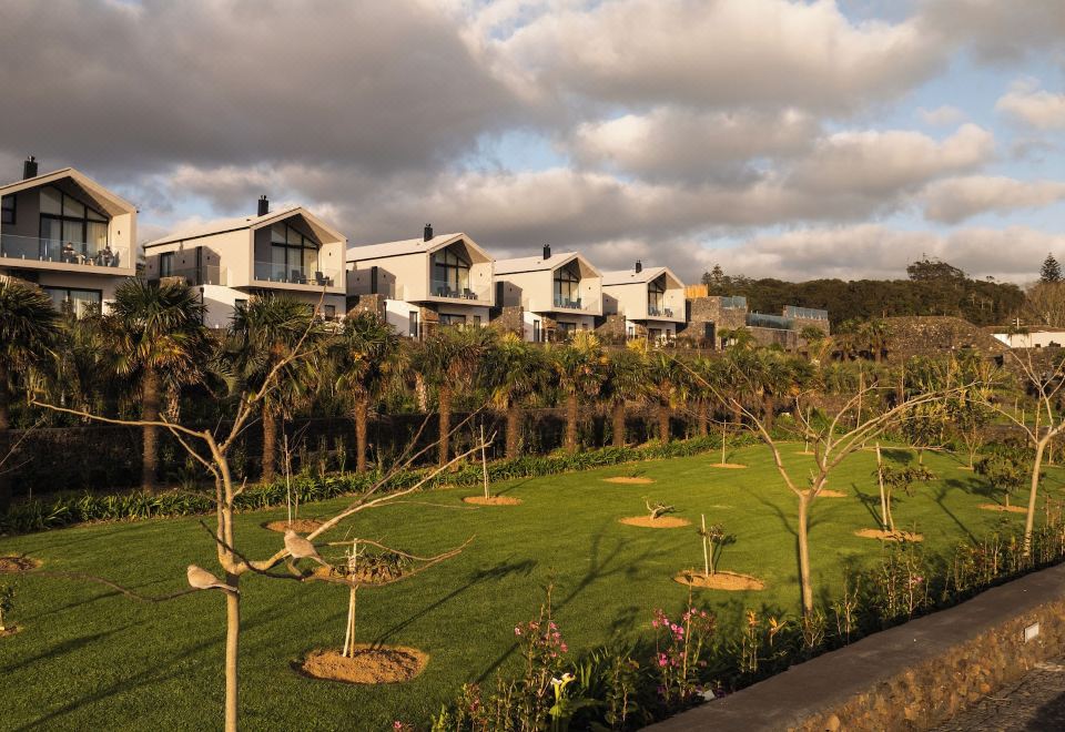 Hotel Azores Homes Resort & Spa, Exterior, Garden