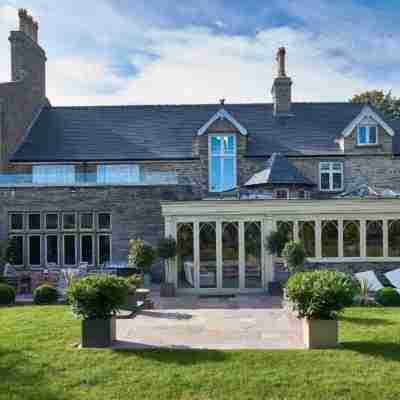 Lanelay Hall Hotel & Spa Hotel Exterior