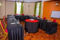 Karen Inn & Suites