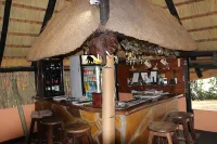 Ndhovu Safari Lodge - bar