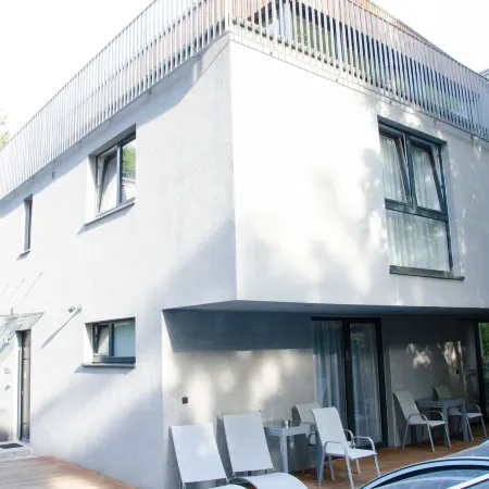 Room 4 & 5 Apartments