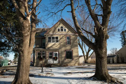 The Urstad House B&B - homestay
