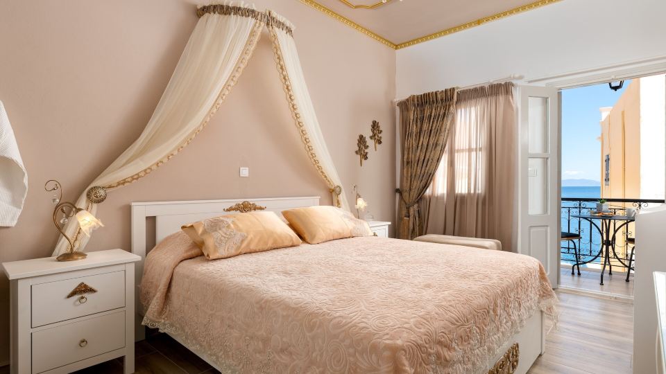 Marika's Deluxe Rooms