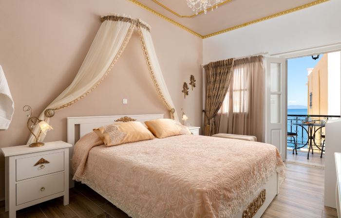 Marika's Deluxe Rooms