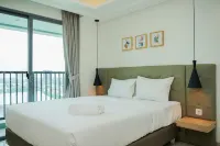 Comfy and Minimalist Studio at Embarcadero Bintaro Apartment Hotel a Pondok Pucung