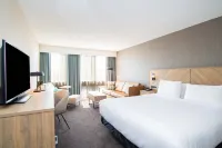 Sandman Hotel Montreal - Longueuil Hotels in Longueuil