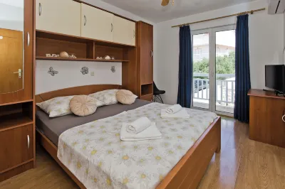 Apartments Kresic