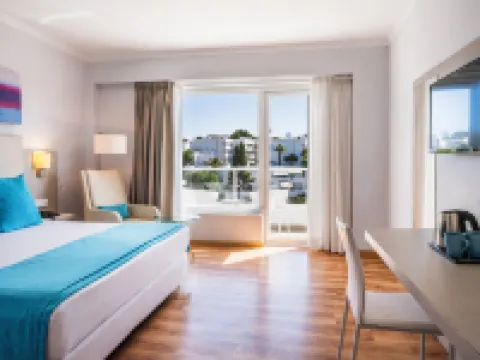 圖伊布魯雷卡多爾酒店 - 限成人 卡拉達沃酒店