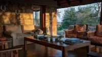 Shalimpo Safari - Mashatu Game Reserve