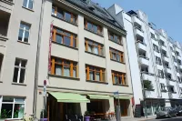 St Christopher's Inn Berlin Mitte Hotels near Brandenburg Gate