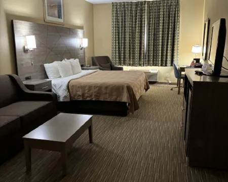 Quality Inn Forsyth Decatur Hotels in Forsyth