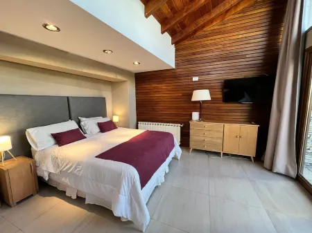 Urbana Apartments 413