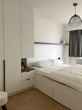 HUSWELL - renovated beachfront apartment