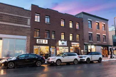 LIV Mtl Urban Hotels near Queue de Cochon