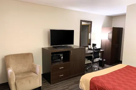 Econo Lodge City Center Отели рядом с достопримечательностью «The Old Church»