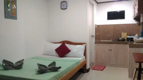 ซีลเลอร์ เพนชั่นเฮาส์