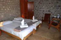 West Nest Lodge Hotels in Гобабіс