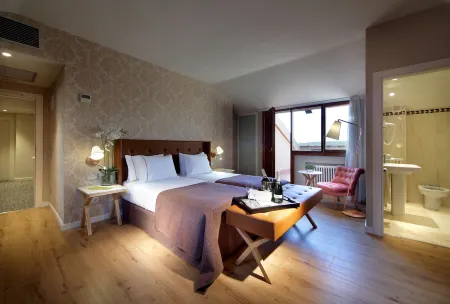 Exe Casa de Los Linajes