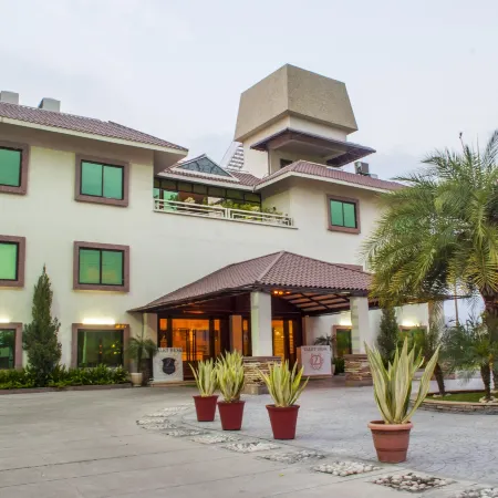 Jalsa Hotel & Banquets