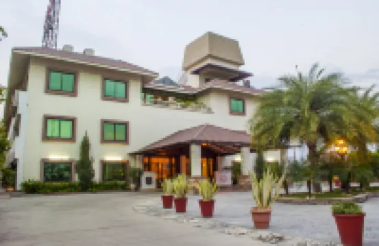 Jalsa Hotel & Banquets Hotels near Phoenix Citadel Mall