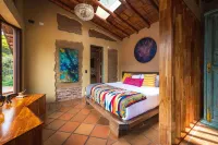La Gloria Reserva Forestal Hotels in Saque