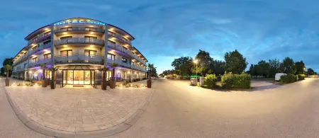 Hotel Sun Отели в г. Сенец