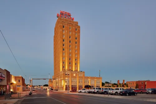 Hotel Settles Hotels in Big Spring