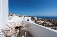 Cuore Santo Suites - Condos