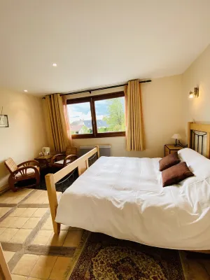 L’Antilope Hotels in Salbris