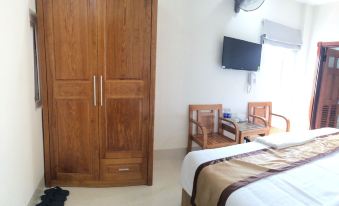Jeanne Hotel