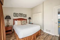 The Shores Lake Views Condo Unit 5577