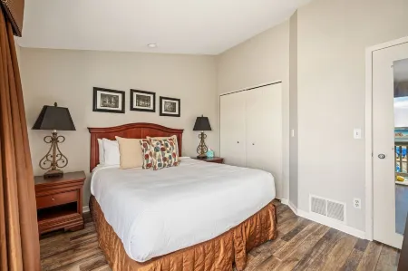 The Shores Lake Views Condo Unit 5577