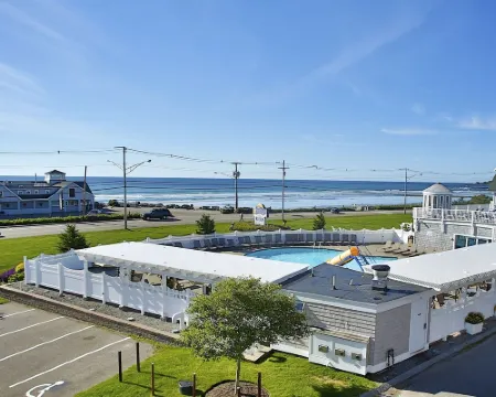 Anchorage Inn and Resort Hotels in York