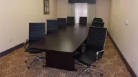 Holiday Inn Express & Suites Goldsboro - Base Area