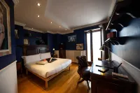 Navy Apartment by Wonderful Italy - parking
