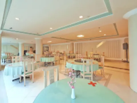 Tunjungan Hotel Hotels in Tegalsari