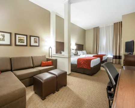 Comfort Suites Marietta-Parkersburg Отели в г. Мариетта