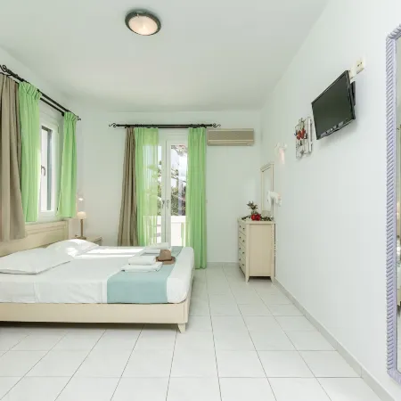 Annita's Village Hotel
