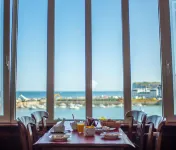 Hôtel de Calais Hotels in Le Treport